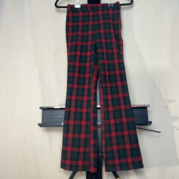 Stretchy plaid pants from Urban Outfitters - Picture 4 of 4